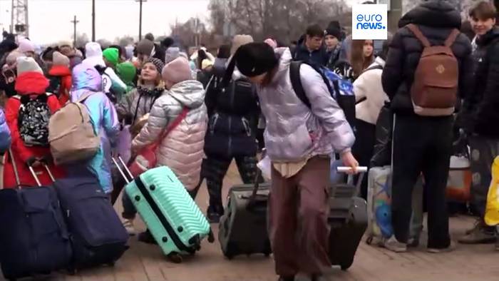 News video: 9.000 Kinder aus Belgorod evakiert: Greifen Putin-Gegner Russland an?
