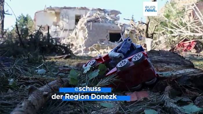 Video: Zehnjähriger Junge aus Trümmern befreit - Russland beschießt Donezk