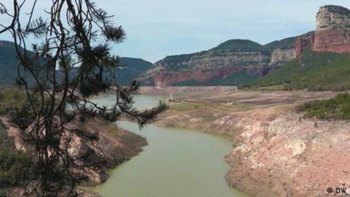 Video: Spanien: Wasserkrise zwingt Menschen und Wirtschaft zum Umdenken
