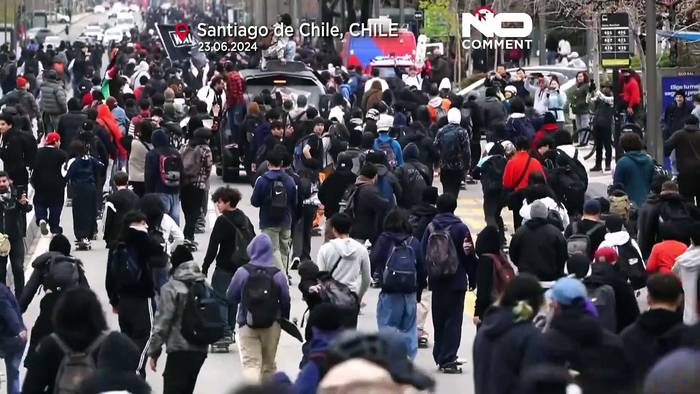 Video: Chile feiert Welt-Skateboarding-Tag mit akrobatischen Künsten