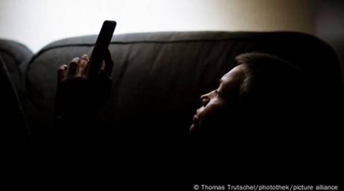 Video: Wenn Therapie-Chatbots falsche Ratschläge geben