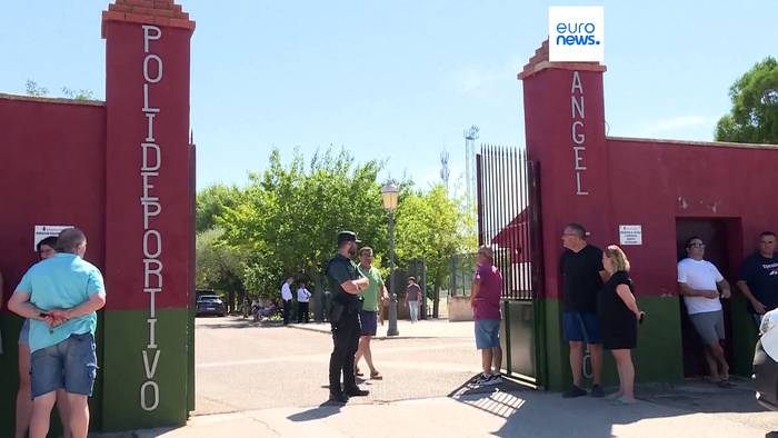 Video: Gräueltat in Spanien: Maskierter ersticht 11-jährigen Jungen auf dem Fußballplatz 