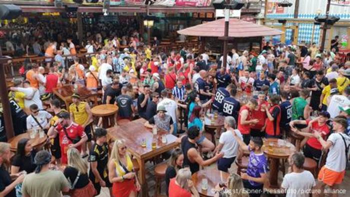 Video: Mallorca: Dauerparty trotz Alkoholverbot
