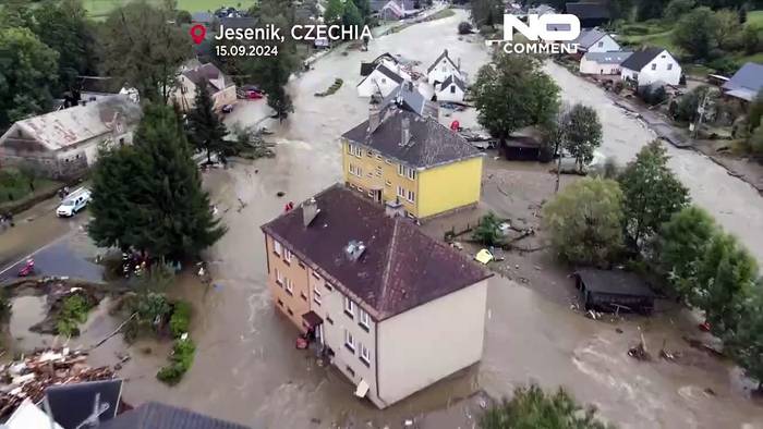 Video: Jahrhunderthochwasser in Tschechien: Tausende müssen fliehen