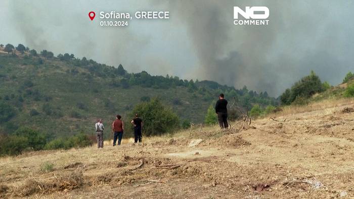 Video: Griechenland: Große Waldbrände auf Halbinsel Peloponnes nicht unter Kontrolle