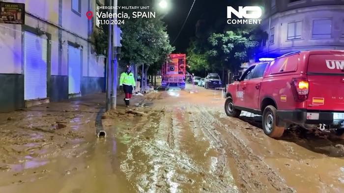 Video: No Comment: Rettungsarbeiten in Valencia nach verheerendem Sturm laufen weiter