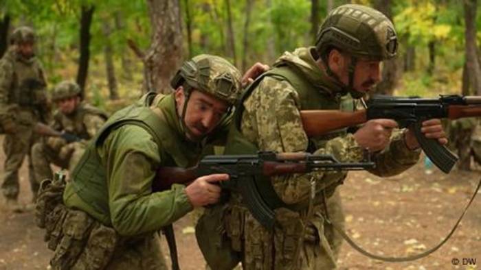 News video: Ukraine: Aus dem Gefängnis als Soldat an die Front