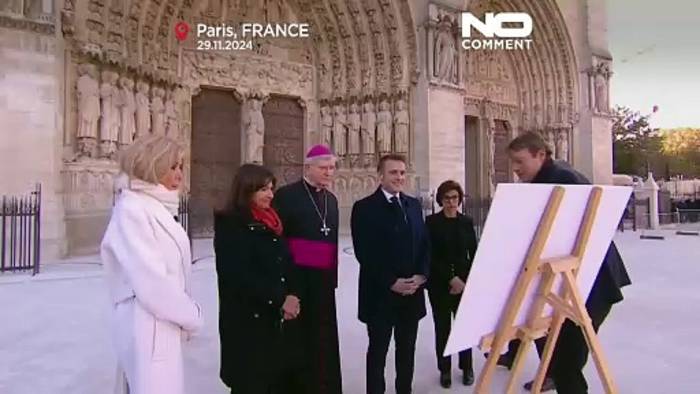 Video: Frankreichs Präsident Macron besucht Notre Dame zum ersten Mal nach dem Feuer