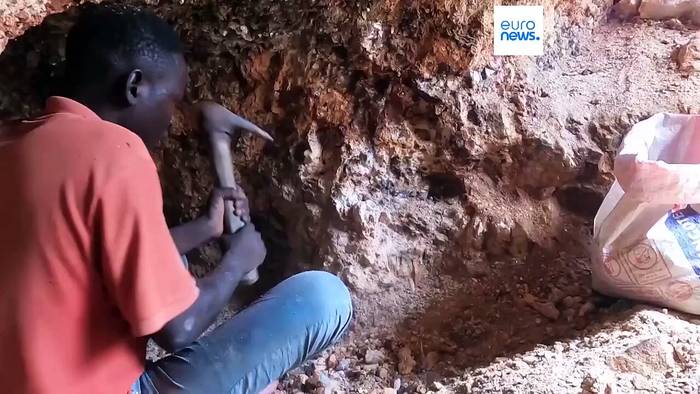 Video: Nigerias Lithium-Boom: Illegale Minen und Kinderarbeit