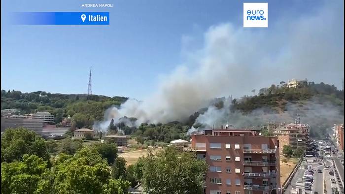 Video: Grossbrand legt den TV-Sender Rai in Rom lahm, 66 Waldbrände in Nordmazedonien gemeldet