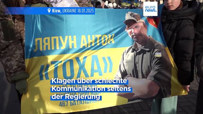 Video: Demonstranten fordern Informationen über vermisste Angehörige