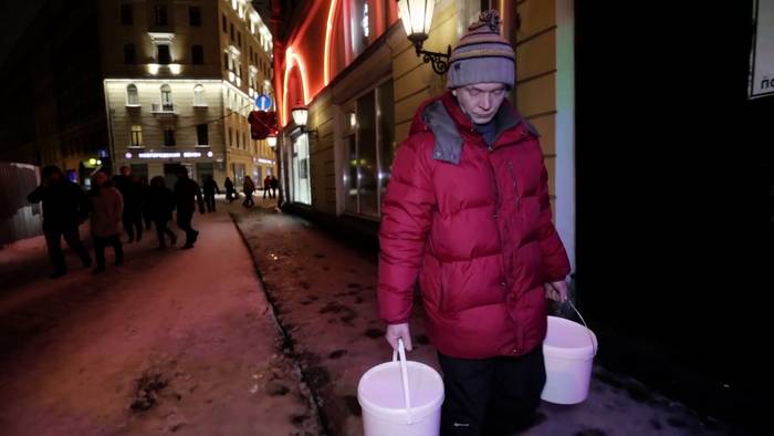 Video: Der Nachtbus: Essen auf Rädern für Obdachlose