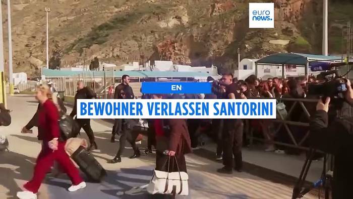 News video: Erdbebengefahr: Bewohner und Hunderte Touristen fliehen von Santorini