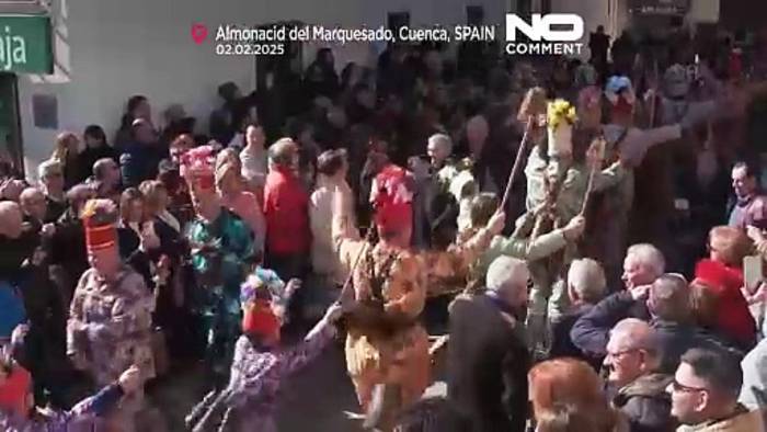 Video: Mittelalterliche Tradition: Teufel auf den Straßen eines spanischen Dorfes