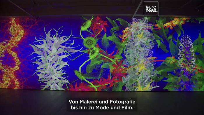 Video: In der Blumenausstellung der Saatchi Gallery: Wie Blumen Kunst, Mode und digitale Innovation prägen