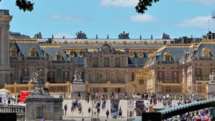 Video: 3 Geheimnisse über Schloss Versailles