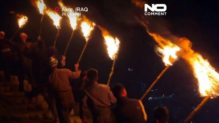 Video: Kurden feiern Newroz