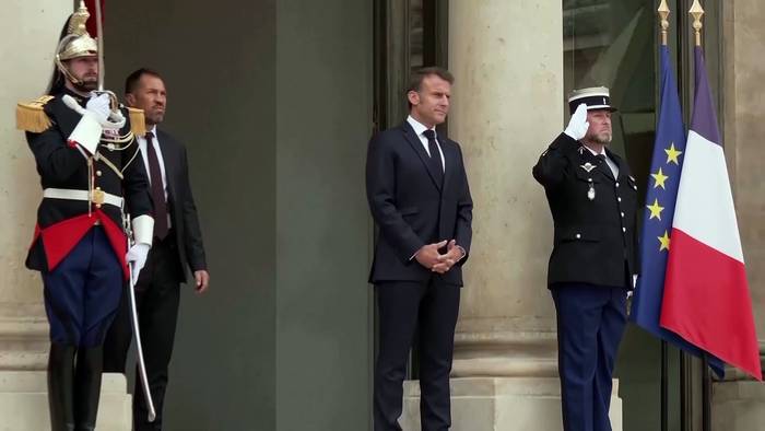 News video: Merz gibt diplomatisches Debüt in Paris: Deutschland und Frankreich suchen geeinte EU-Position