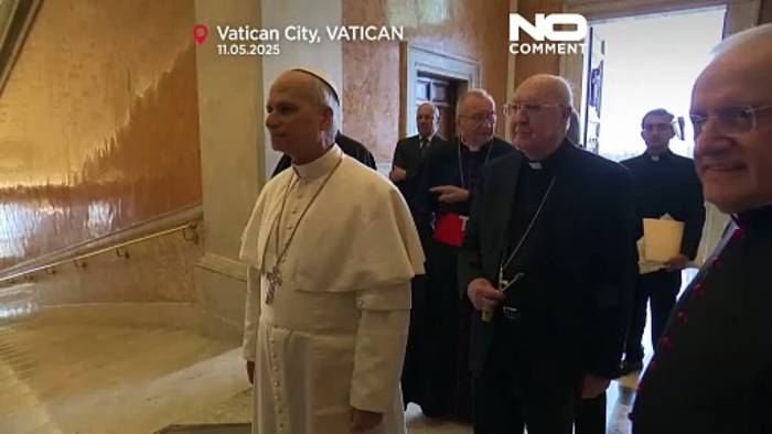 News video: Papst Leo XIV. öffnet versiegeltes päpstliches Apartment – zieht er dort ein?