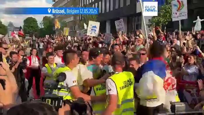 News video: Ziel erreicht: Serbische Studenten treffen nach Protestmarathon in Brüssel ein