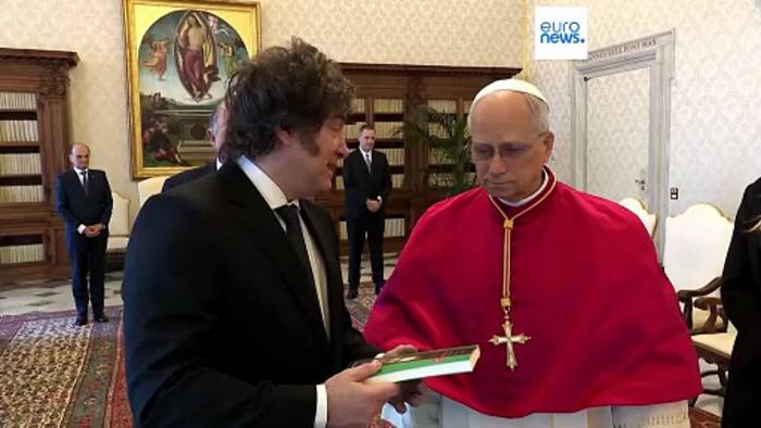 News video: Papst Leo XIV. empfängt den argentinischen Präsidenten Javier Milei im Vatikan