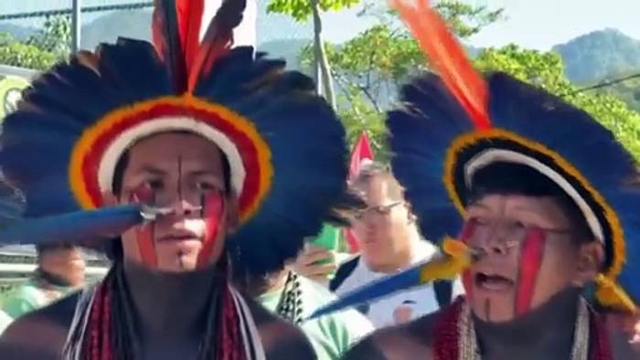 News video: Indigene protestieren gegen Brasiliens Verkauf von Öl-Blöcken im Amazonas