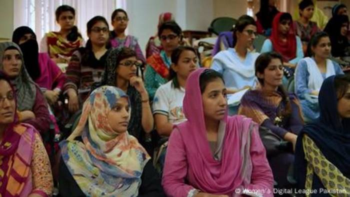 News video: Pakistans Frauen kämpfen um Zugang zum Arbeitsmarkt