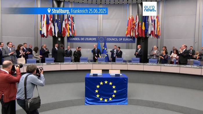 News video: Gegen russische Kriegsverbrechen: Selenskyj und Europarat einigen sich auf Sondertribunal