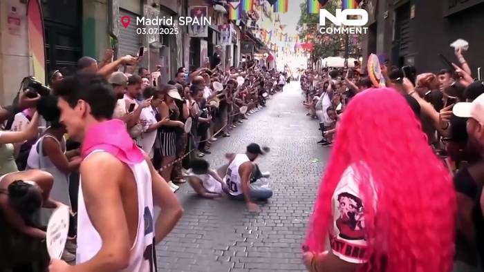 News video: Schauen: Läufer rennen in hohen Absätzen beim Madrid Pride Event