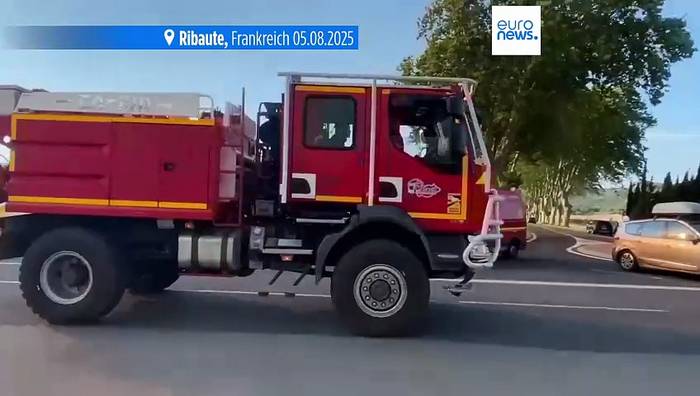 Video: Schlimmstes Feuer in Frankreich seit 16 Jahren: Waldbrand zerstört Fläche von 23.000 Fußballfeldern