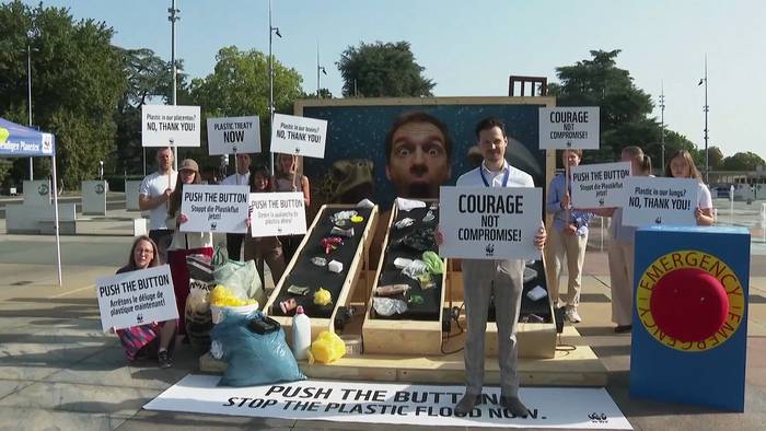 Video: Protestierende fordern bei UN-Gesprächen entschlossene Maßnahmen gegen Plastikverschmutzung