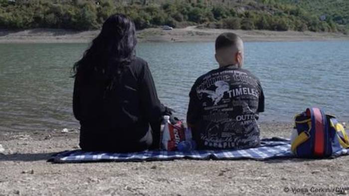 News video: Viele Kosovaren können sich nur noch Urlaub im Inland leisten