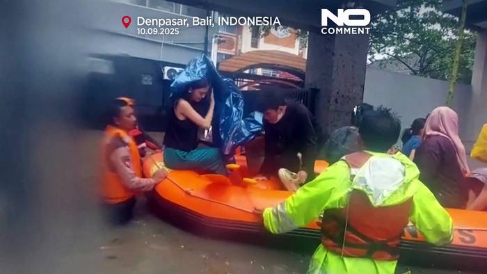 News video: Sturzfluten und Erdrutsche fordern Dutzende Tote oder Vermisste in Indonesien