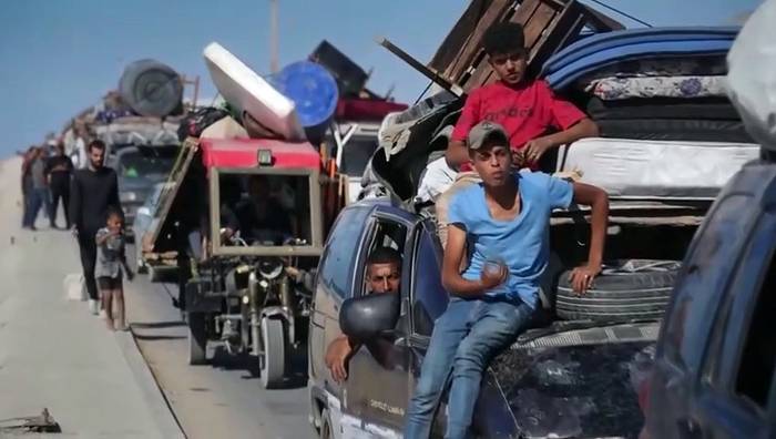 Video: Palästinenser fliehen aus Gaza nach neuer Evakuierungsanordnung