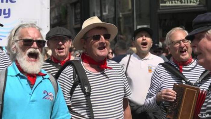 News video: Großbritannien: Gen Z feiert Shanty-Tradition