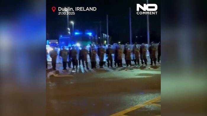News video: Polizei und Demonstrierende geraten vor Dubliner Asylzentrum aneinander