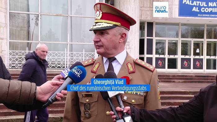 Video: NATO-Mitglied Rumänien findet Drohnen-Trümmer nach russischem Angriff