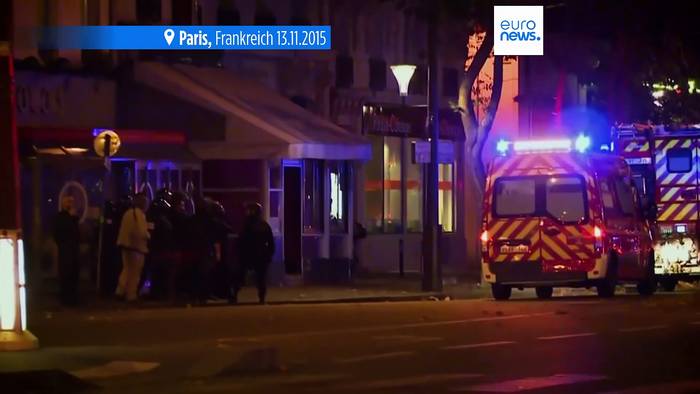 News video: Gedenkgarten in Paris: So ehrt Frankreich die 132 Opfer der Terroranschläge vom 13. November 2015