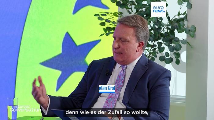 Video: EU-Kommissar kritisiert Versuche, die Fußball-Superliga wiederzubeleben