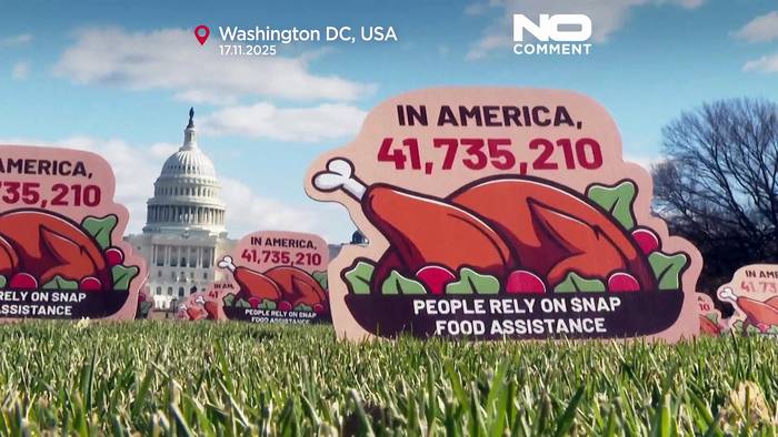 News video: Thanksgiving-Plakate zeigen Folgen verzögerter SNAP-Hilfen: „Milliardäre essen zuerst“