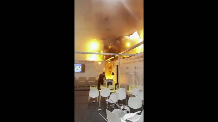 News video: Feuer unterbricht Klima-Gespräche auf der COP30 in Brasilien