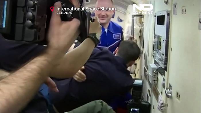 News video: US- und russische Besatzung dockt sicher an der ISS an: achtmonatige Mission startet
