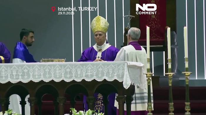 News video: Papst Leo XIV. zelebriert Messe in der Volkswagen Arena in der Türkei