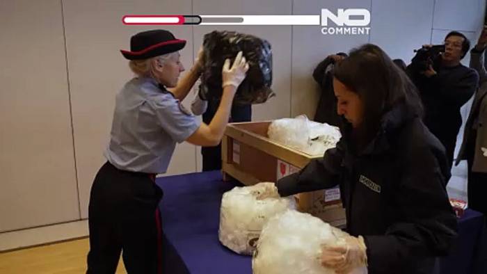 News video: Frankreich gibt 70 Millionen Jahre alte Dinosaurierfossilien an die Mongolei zurück