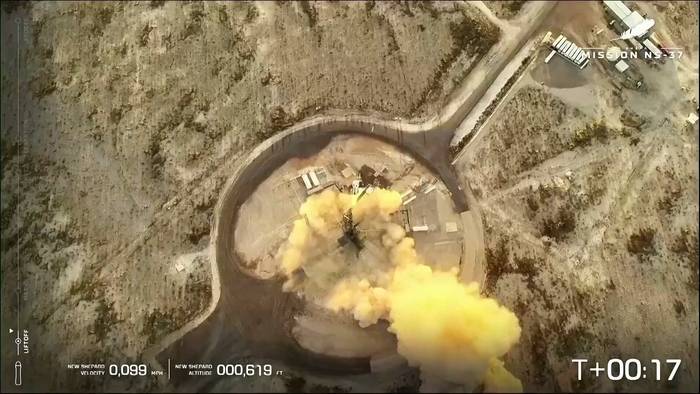 News video: Querschnittsgelähmter deutscher Ingenieur reist als erster Mensch im Rollstuhl ins All