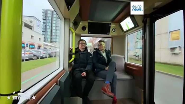 News video: Willkommen an Bord des ultimativen selbstfahrenden Shuttlebusses für die „letzte Meile“