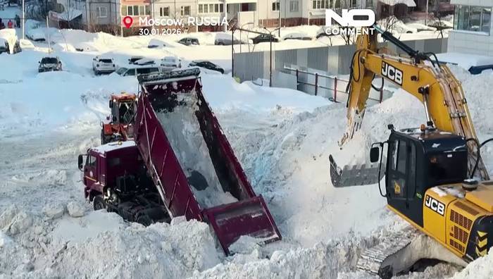 News video: Stärkster Schneefall seit 200 Jahren überzieht Moskau und bringt den Alltag durcheinander