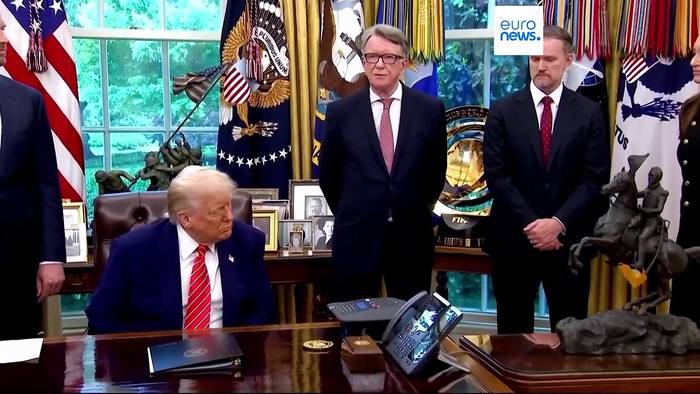 News video: Nach Epstein-Enthüllungen: Britischer Ex-Minister tritt zurück