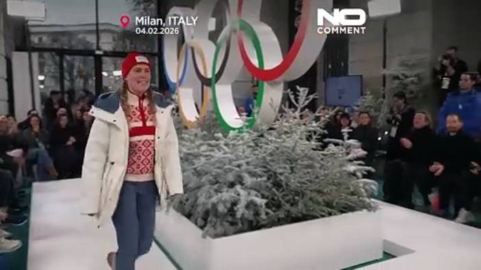 News video: Olympiastars werden Laufstegmodels: IOC präsentiert neue Teamkollektionen