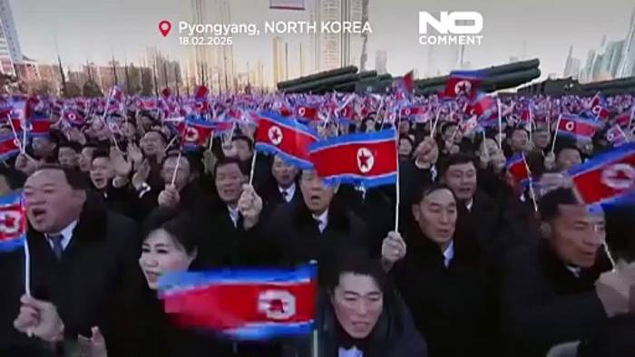 News video: Nordkoreas Machthaber Kim Jong Un fährt Raketenwerfer